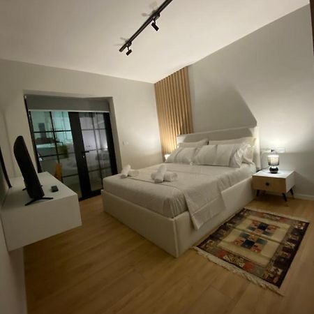 Apartament Lucas Downtown Tirana Zewnętrze zdjęcie