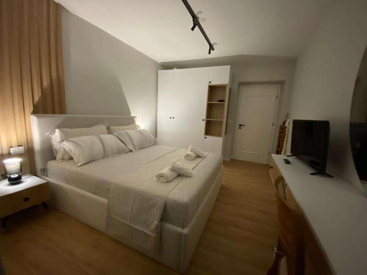 Apartament Lucas Downtown Tirana Zewnętrze zdjęcie